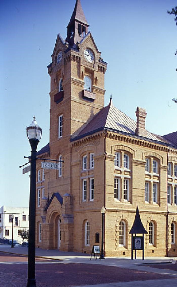 Newberry Opera House